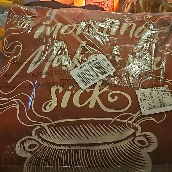 Torrid HOCUS POCUS sweatshirt size 4 - Picture 2 of 3